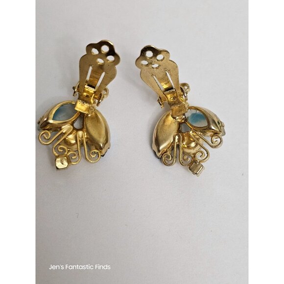 Vintage Juliana Aurora Borealis & Blue Rhinestone Clip-On Earrings - Picture 6 of 8